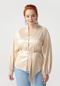Блуза с широким рукавом и поясом